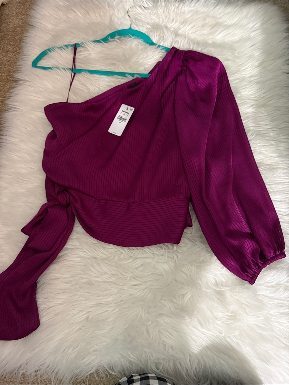 Express One-Shoulder Magenta Women's Top with Tie Detail